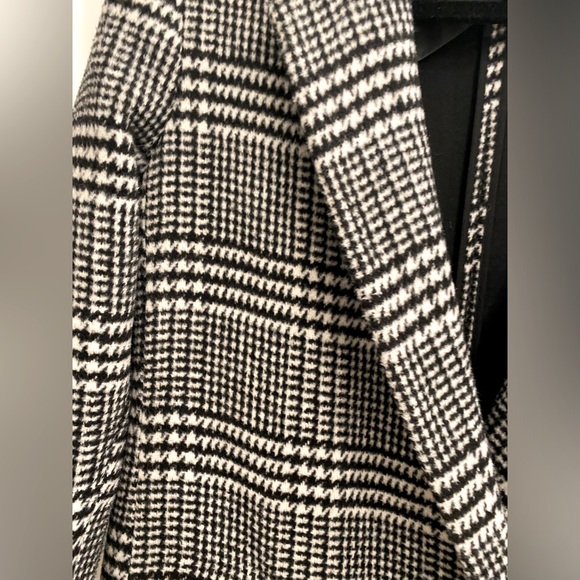 ASOS black and white coat, US 4 - Picture 5 of 7